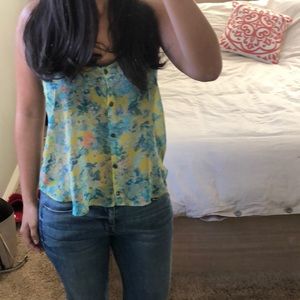 Cute floral top!!!